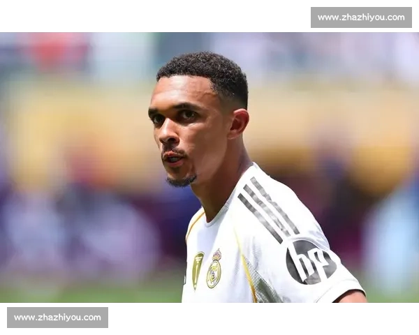 阿诺德离队后，红军仅剩两人撑起英格兰血脉