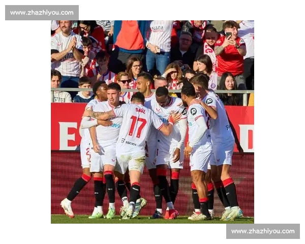 塞维利亚官宣签下西班牙前锋阿尔方 - 冈萨雷斯，合同至 2028 年